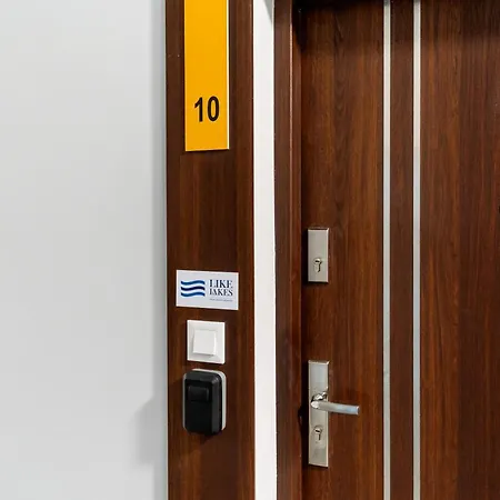 Ukiel Park 10 Przy Jeziorze Ukiel Przy Plazy Miejskiej Parking Fv *